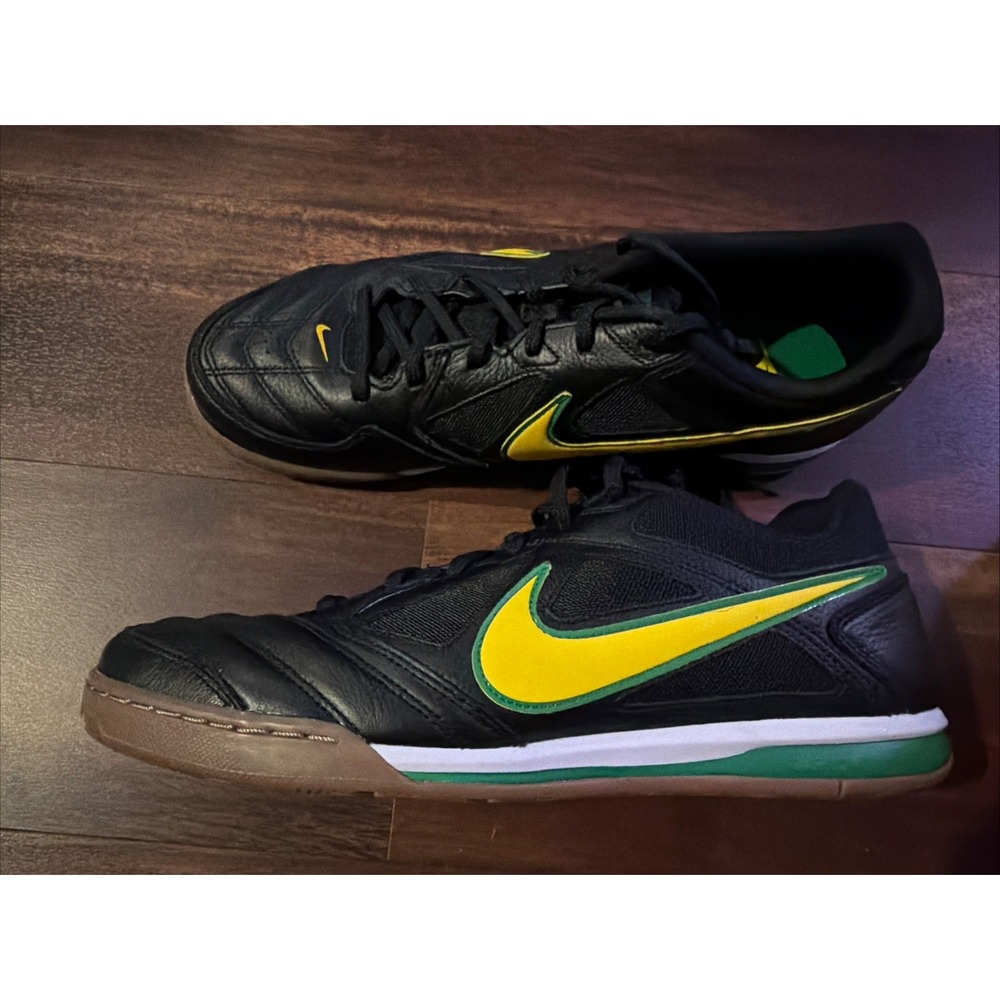 New Nike Mens Gato Indoor Soccer Shoes Size 11.5 Black Green Yellow
